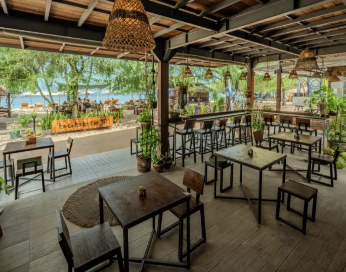 Beach cafe restaurant gili meno